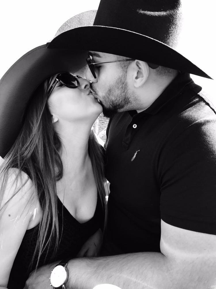 The Wedding Website of Jose R. Guadarrama and Berenice Mendez