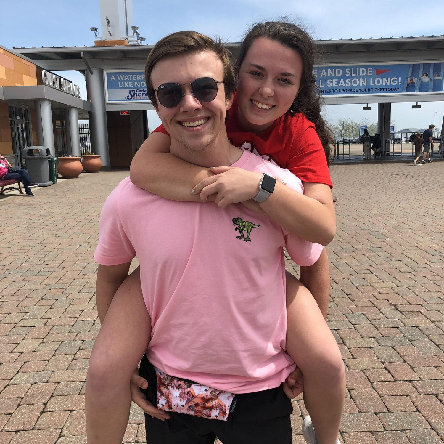 Senior class trip to Cedar Point, May 2018
