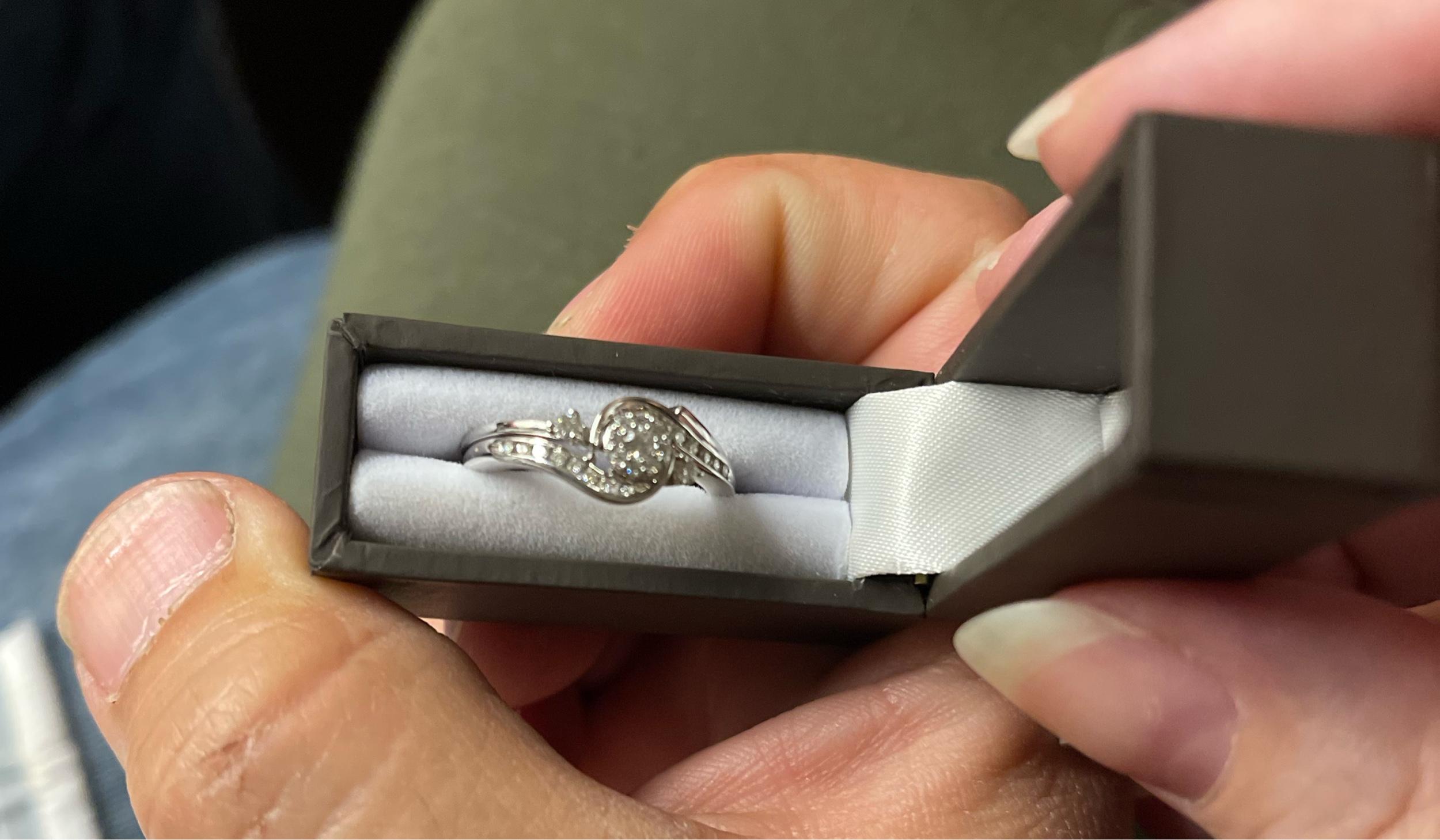 The Wedding Website of Hollie Ann Bryan and Roger Lynn Morales