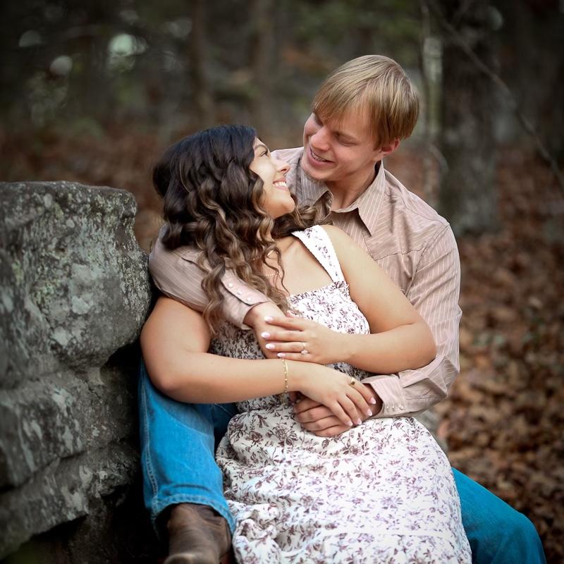 Engagement photos at Garden of the Gods by Jason Gualdoni ๐ธ