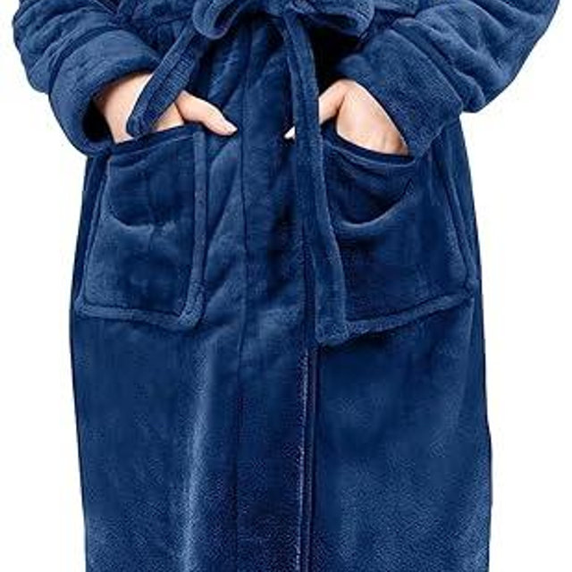 NY Threads Womens Fleece Hooded Bathrobe Plush Long Spa Robe
