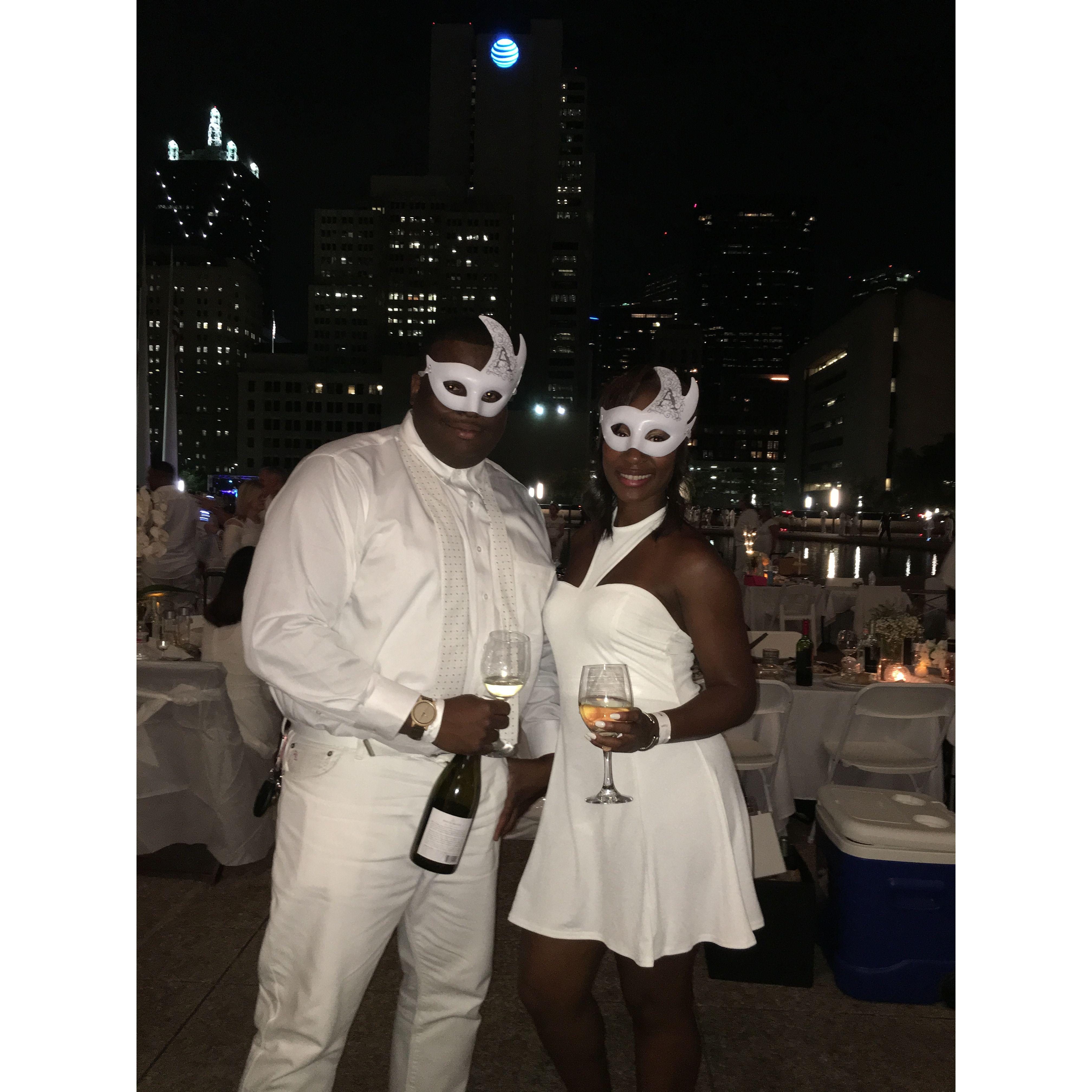 Dinner en Blanc experience in Dallas