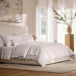 Signature Curved Edge 3-Piece Duvet Set
