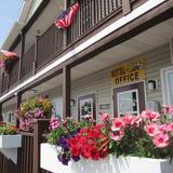 Bishop's Country Inn Motel