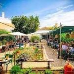 The Giri Café
