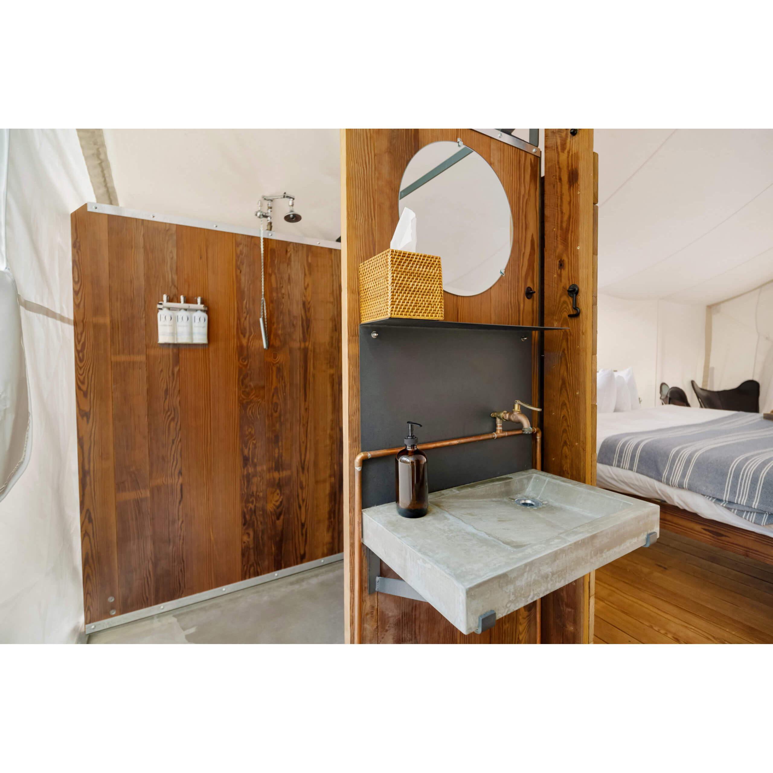 En-suite bath in deluxe tent