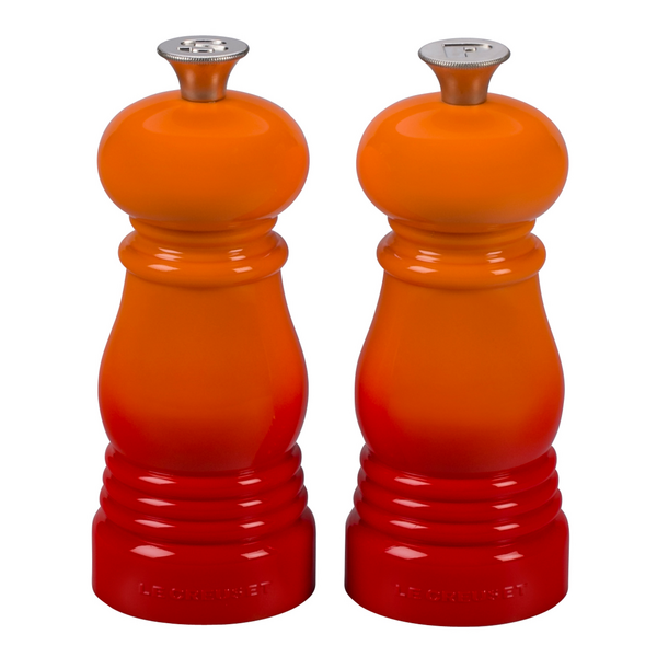 Le Creuset Petite Salt & Pepper Mill Set -Flame