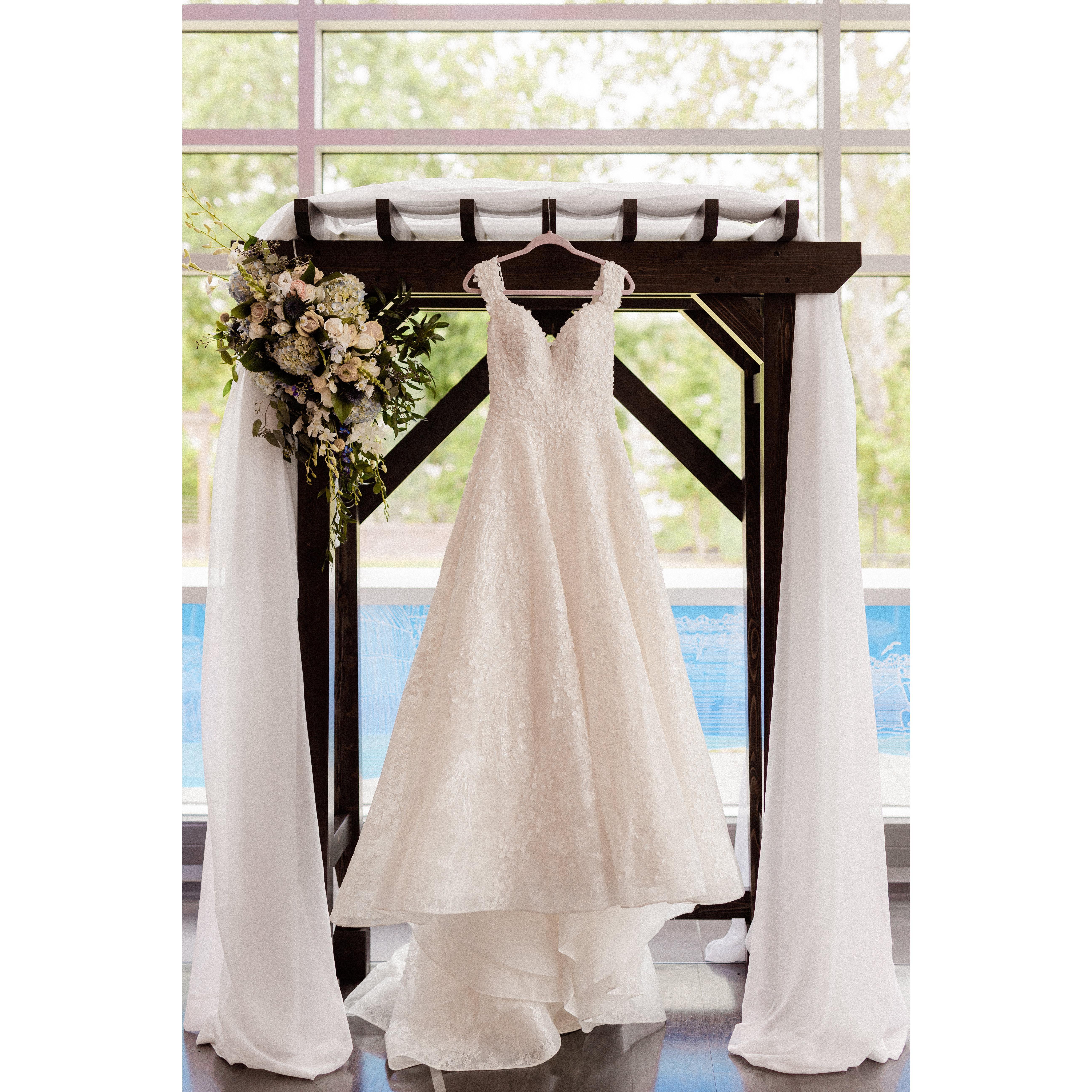 Our arbor with Ria's dress