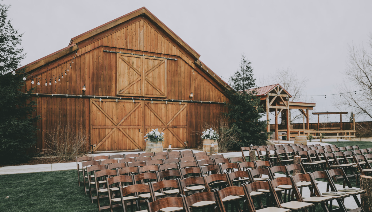 The Wedding Website of Mallorie Farmer and Jordan Hamparzoomian