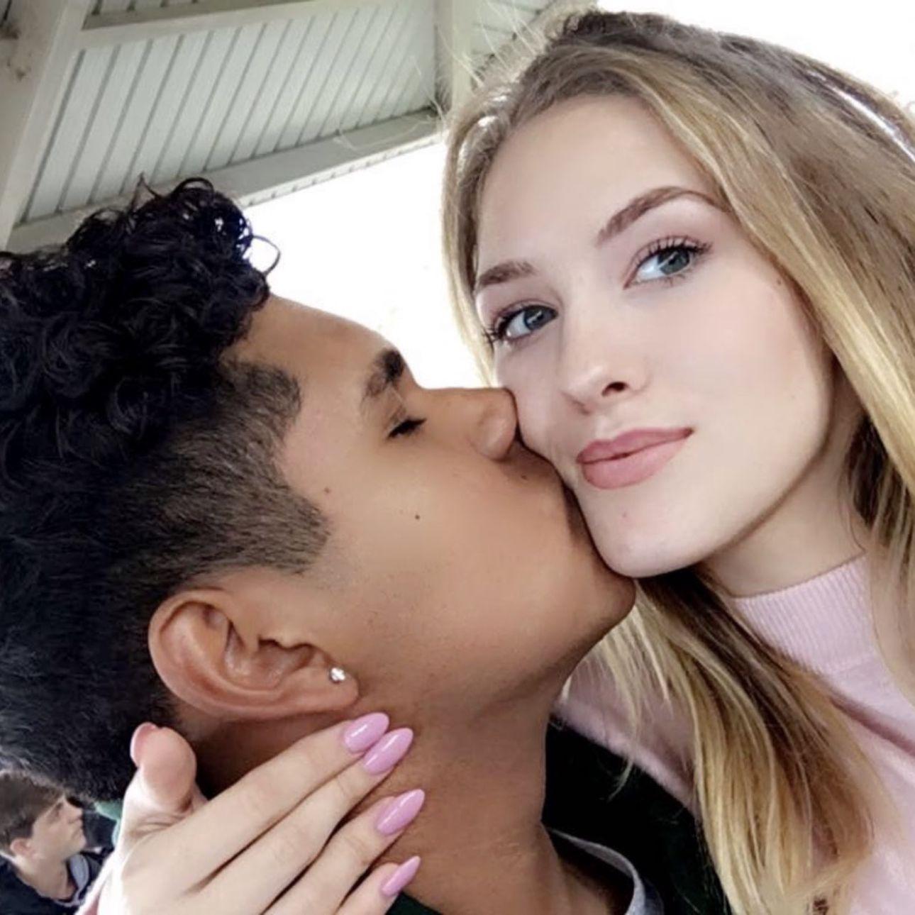 High school sweethearts / Novios de la secundaria (2018)