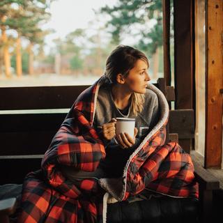 1-Person Printed Sherpa Puffy Blanket