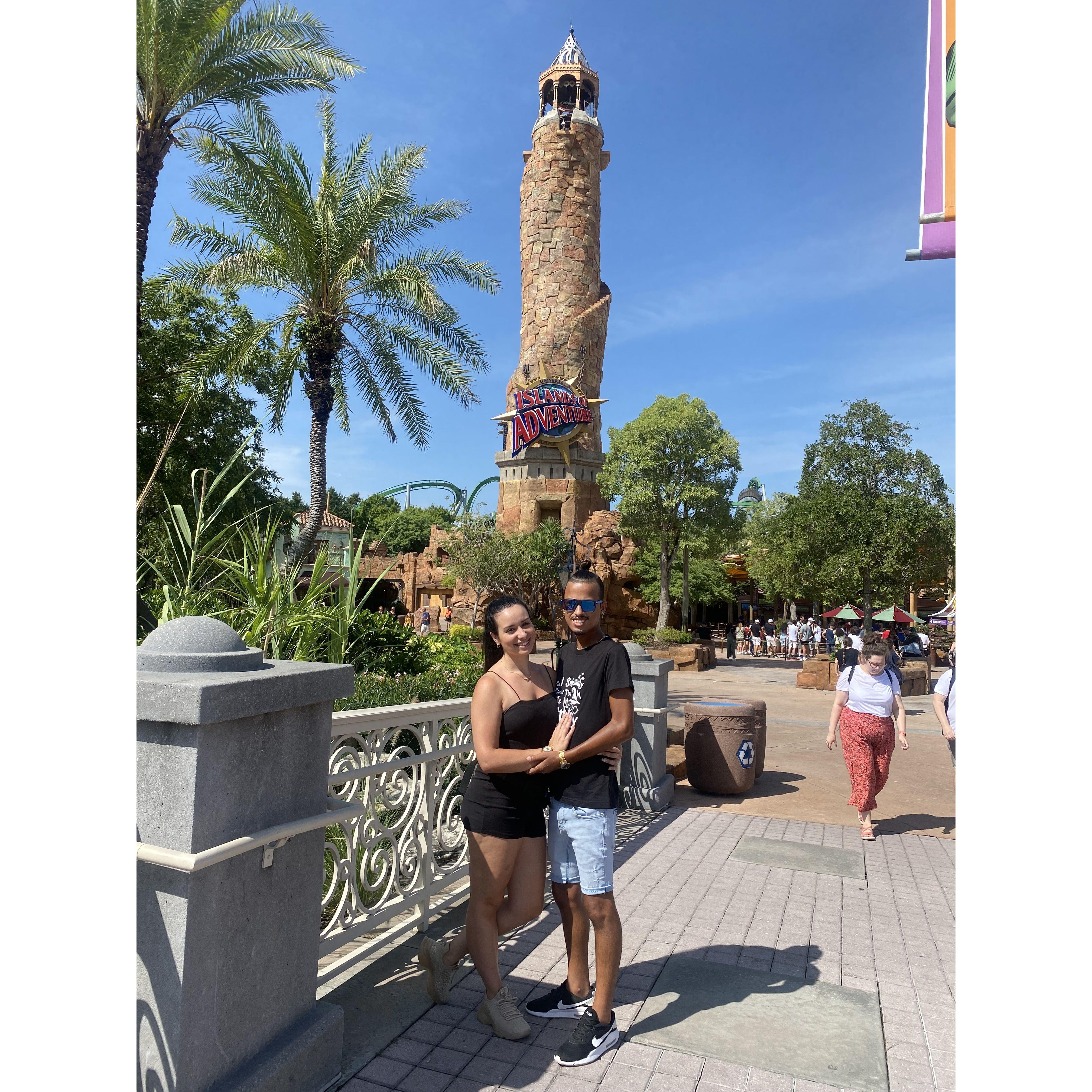 Universal Studios: finally found a rollercoaster buddy in each other!
