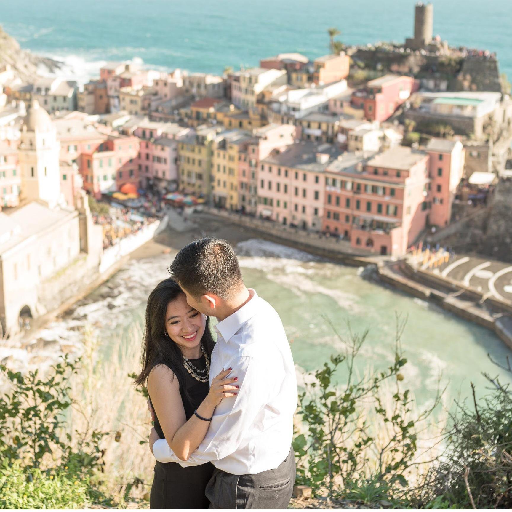 Surprise engagement photo in Cinque Terre!