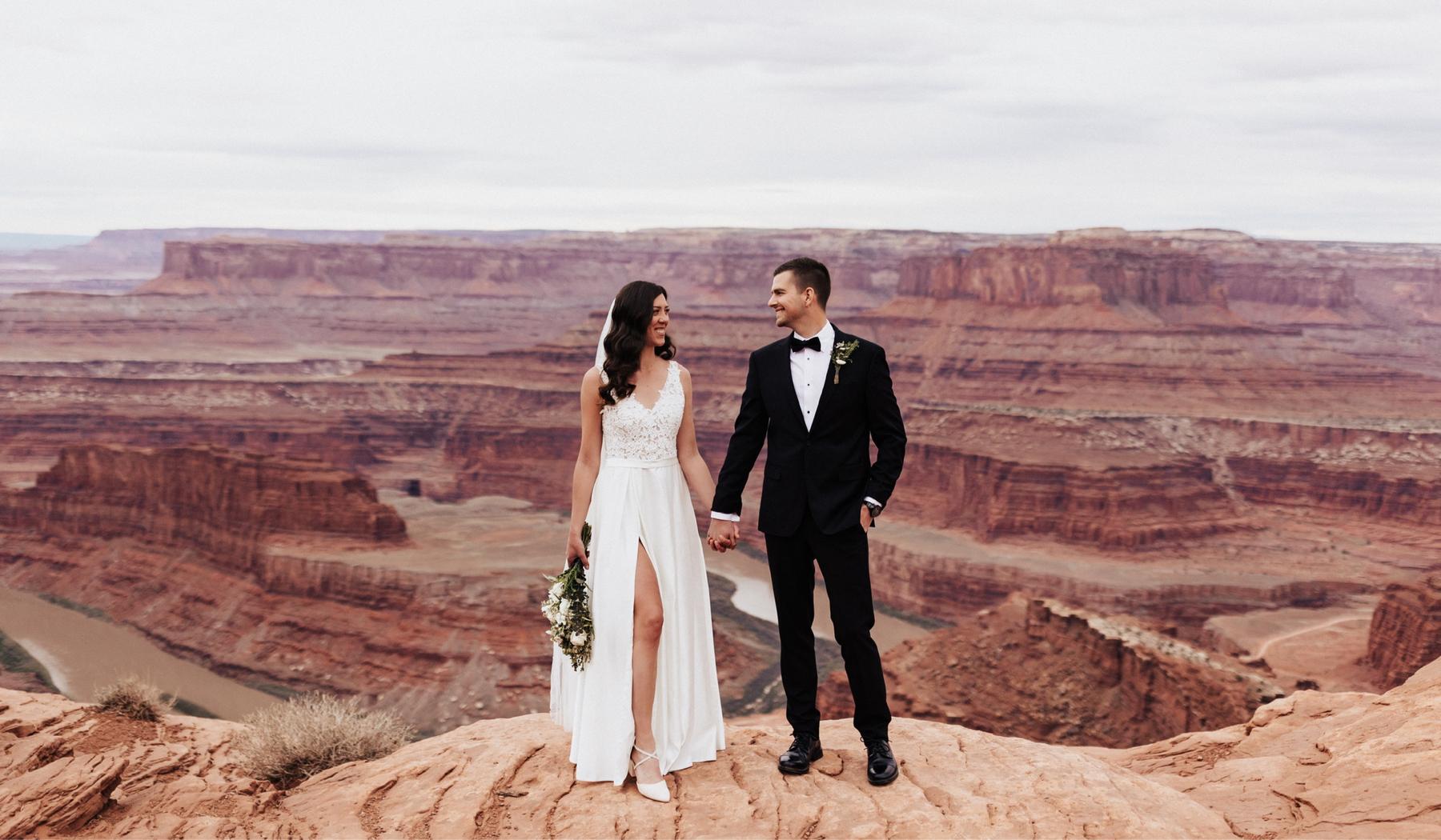 The Wedding Website of Lauren Fischbeck and Jamie Leatham