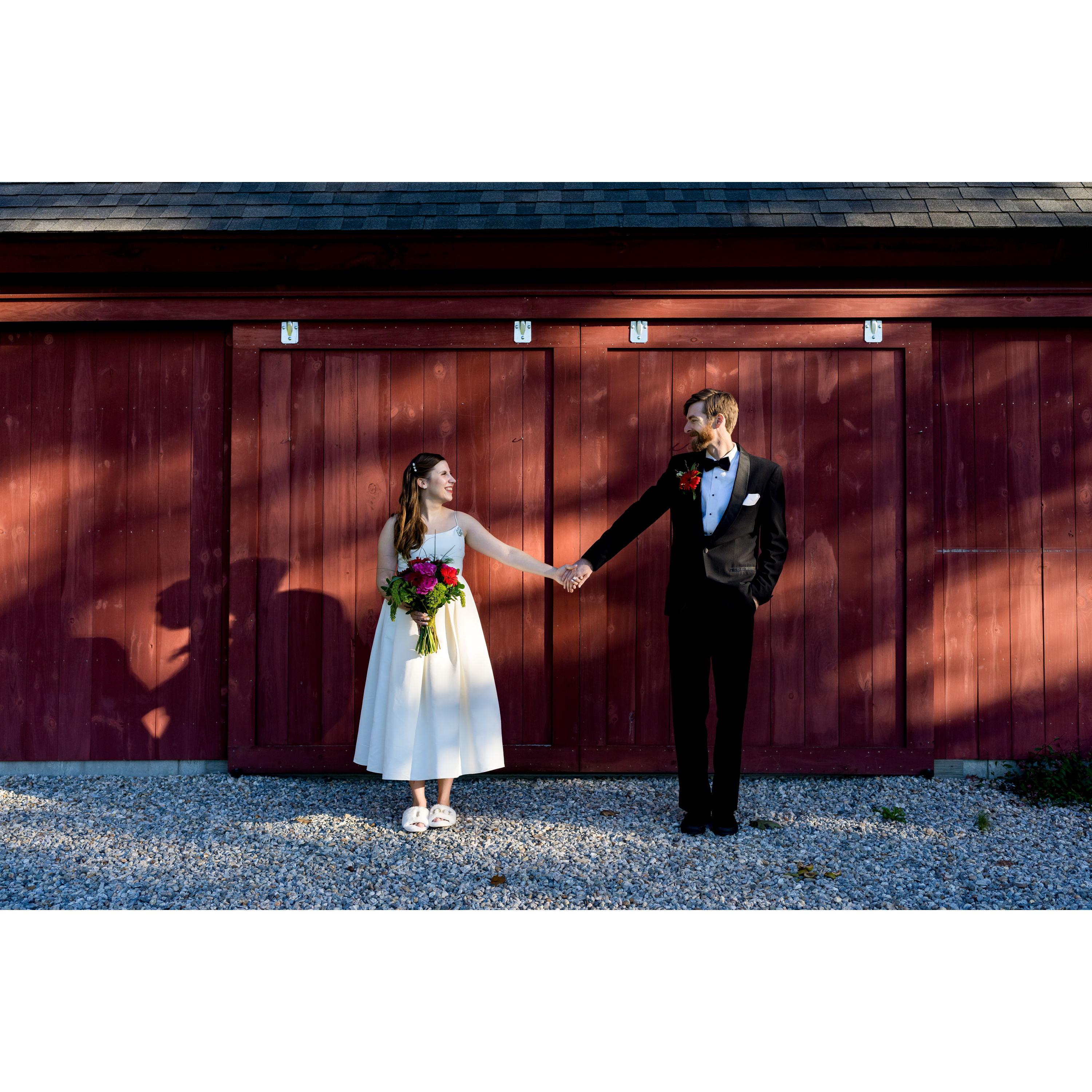 Our Wedding Day @ The Nathan Hale Homestead (Photo by Christopher Capozziello, Silk City Photo)