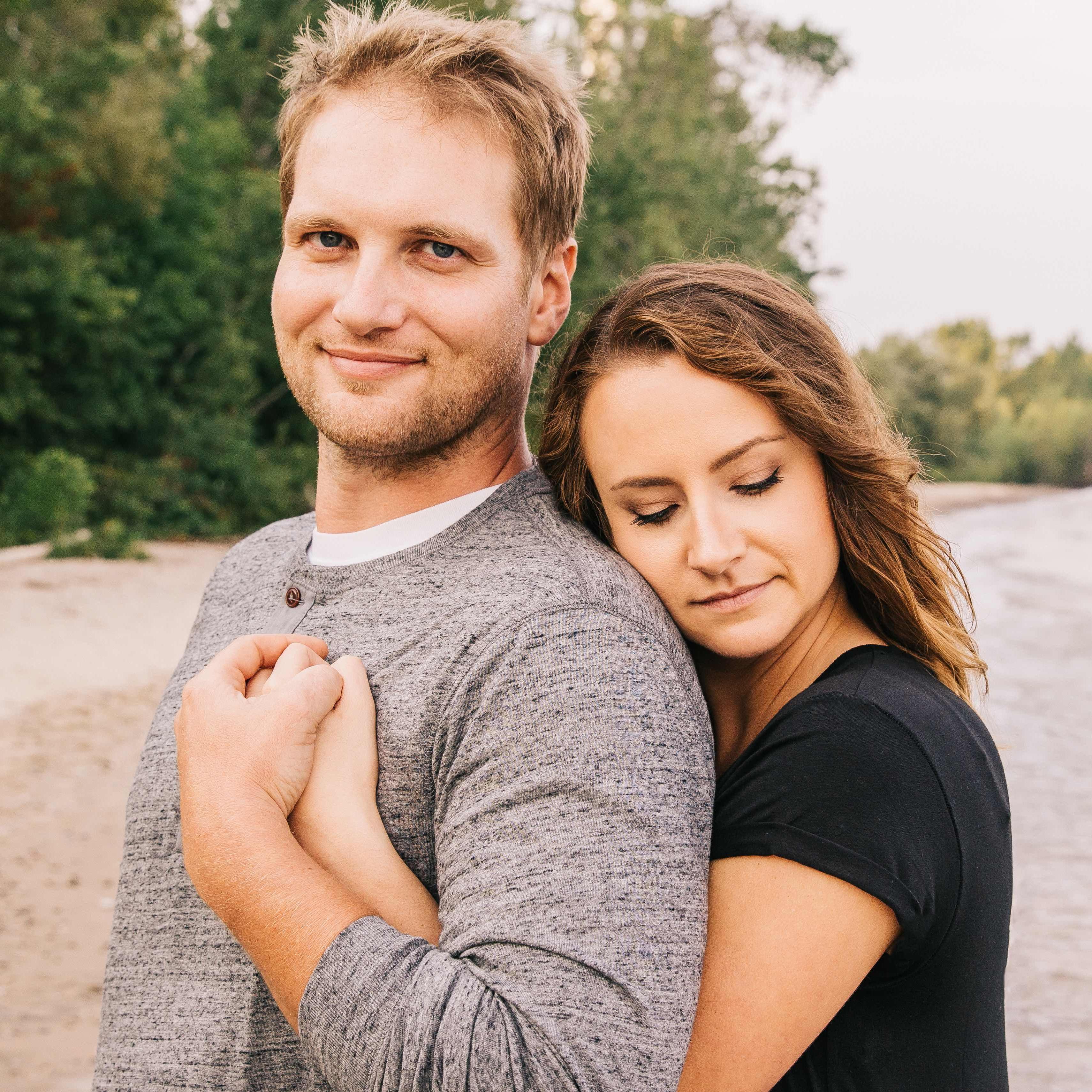 Engagement Pictures!  (photo credit: Jenna Parr Photography)