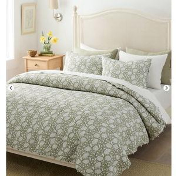 Pebblebrook Organic-Cotton Voile Quilt | Garnet Hill - King, Sage Floral