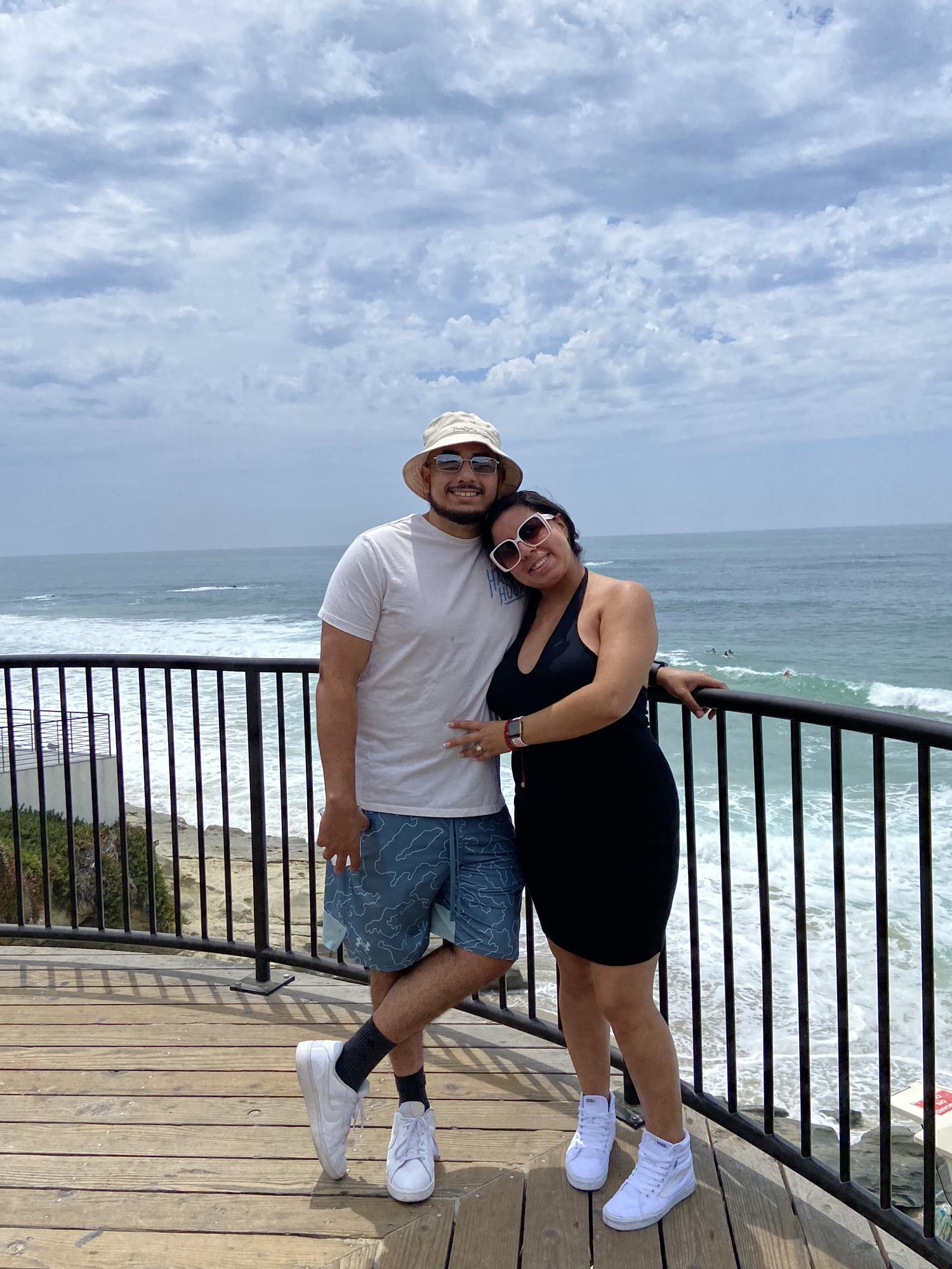 Out & about the following day as an engaged couple. Just look at that ocean water!😍