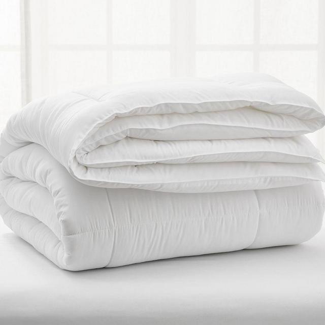 White Retreat Essential Down Alternative Duvet Insert, Queen