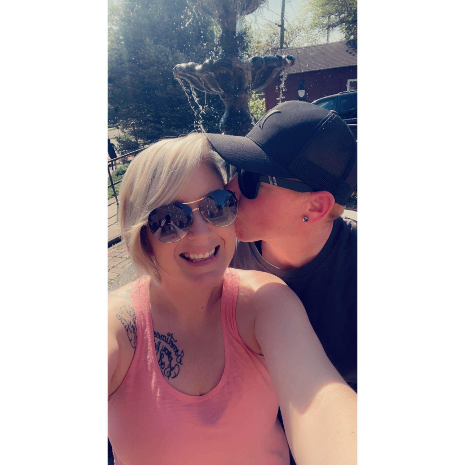 Jess came to Missouri to visit Tosha. We went to our very first date spot in Platte City that we had in 2018. A very special place for us.