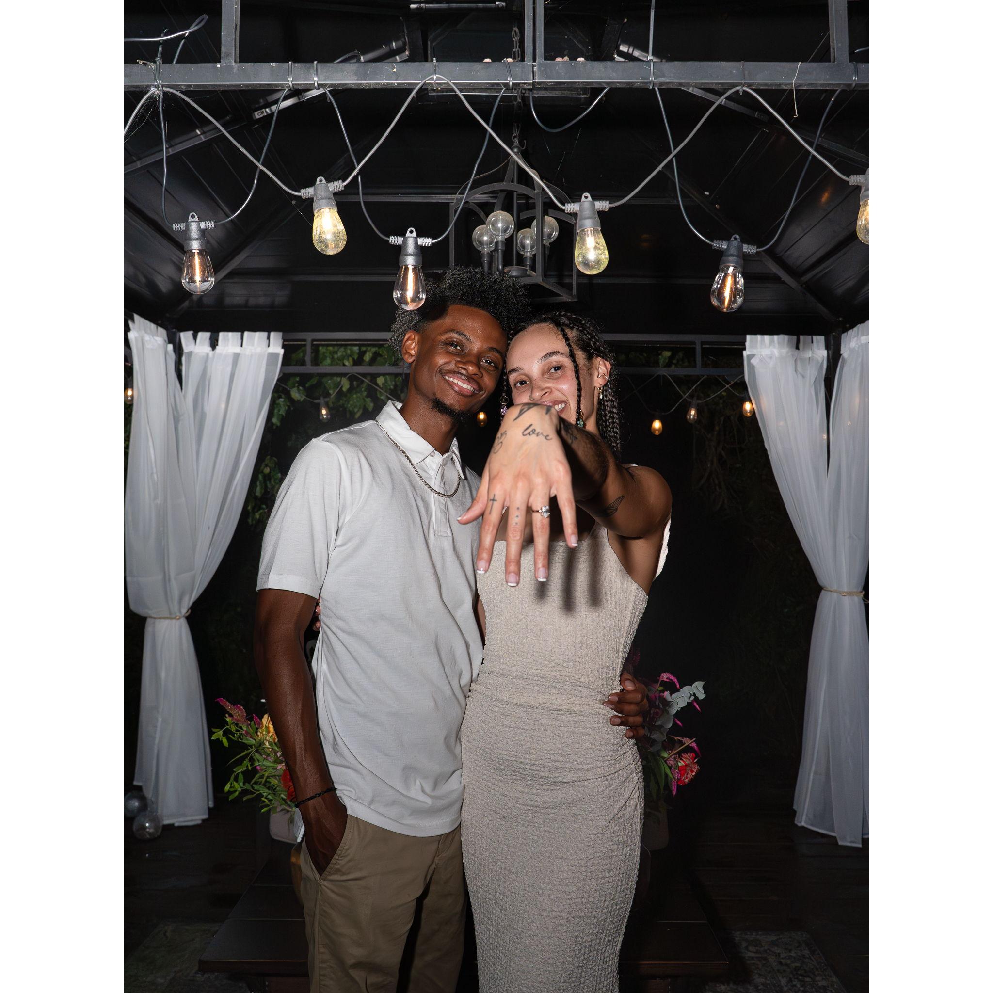 evening photoshoot the night he proposed! shoutout to reem for the flicks!