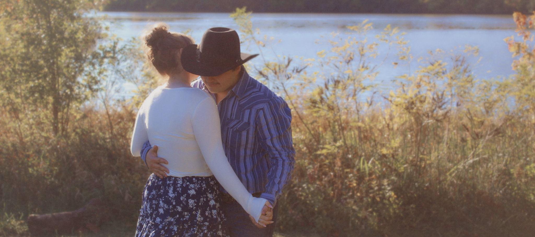 The Wedding Website of Isabella Havens and Braden Taylor