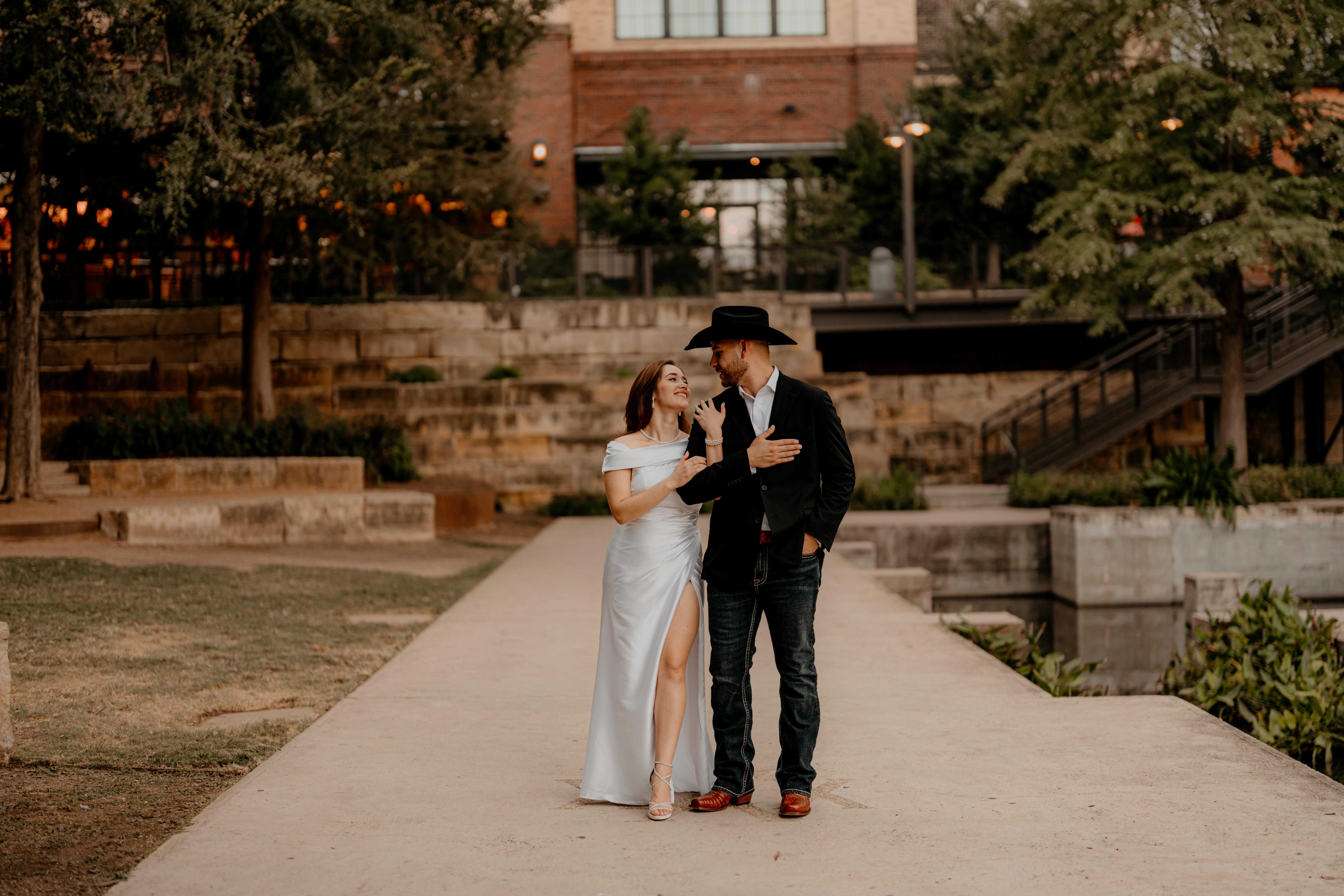 The Wedding Website of Ailyn Arevalo and Leonardo Martinez
