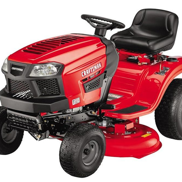 Craftsman 42" Gas Riding Lawn Mower with 17.5 HP* Briggs and Stratton Single-Cylinder Engine, Gas Lawn Tractor with 7-Speed Transmission, Red/Black