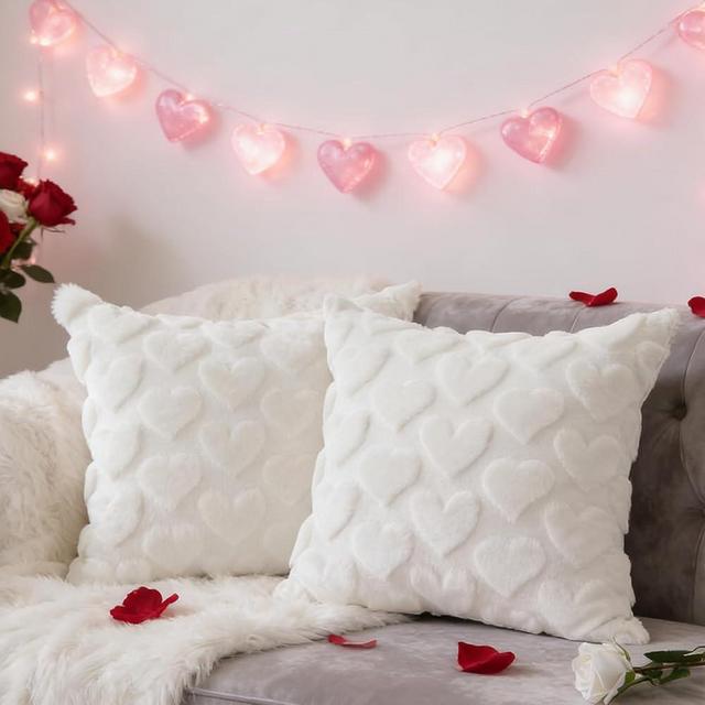 YCKXXL Valentines Pillow Covers 18x18 inch Set of 2 Valentines Day Decoration White Heart Soft Plush Faux Fur Jacquard Throw Pillows for Bedroom Sofa Home Decor Holiday Festivals (Cream White Heart)