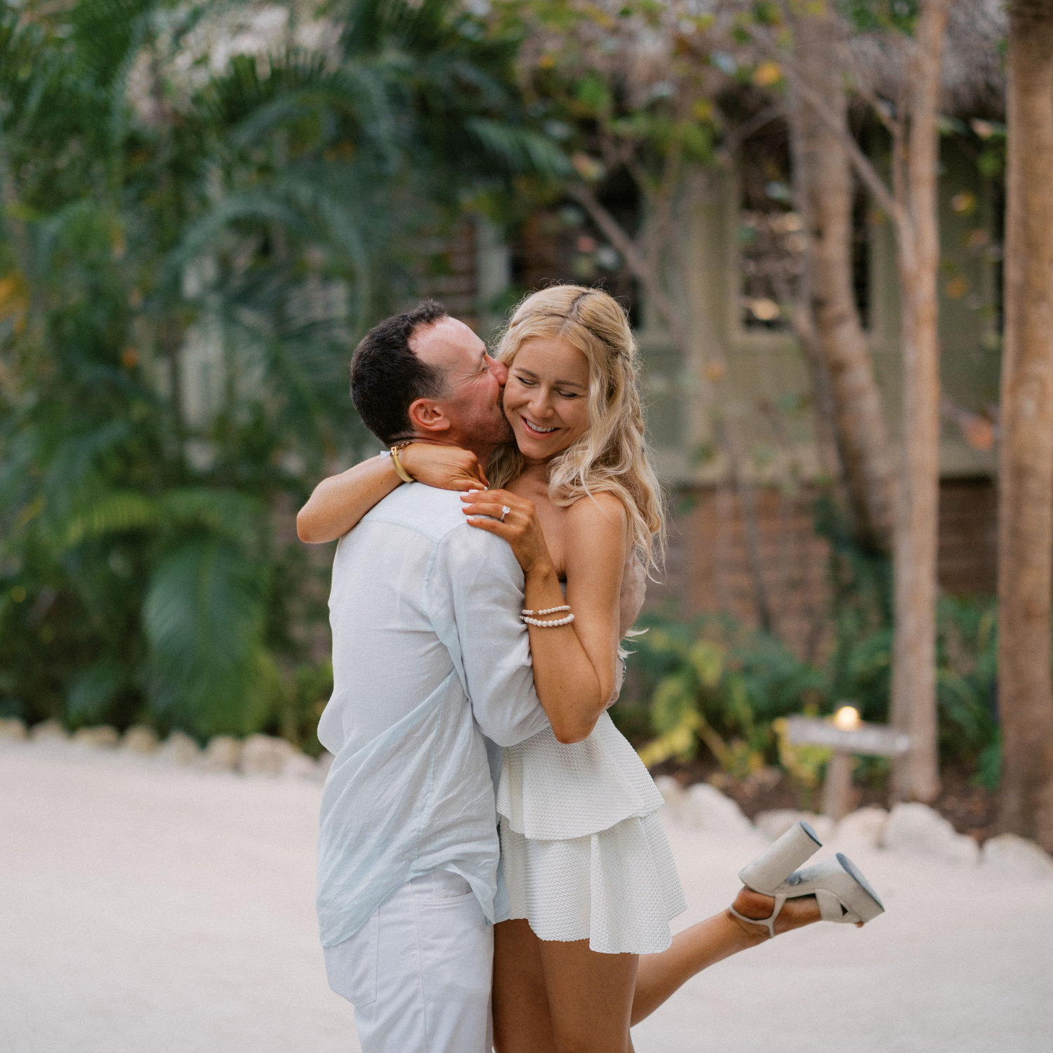 Sara and Michael engagement — photo 397375d4