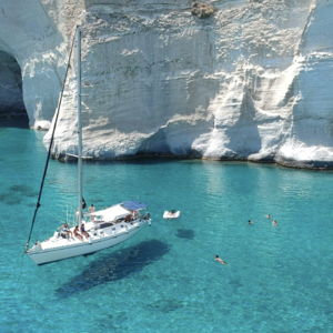 Boat tour of Milos Island