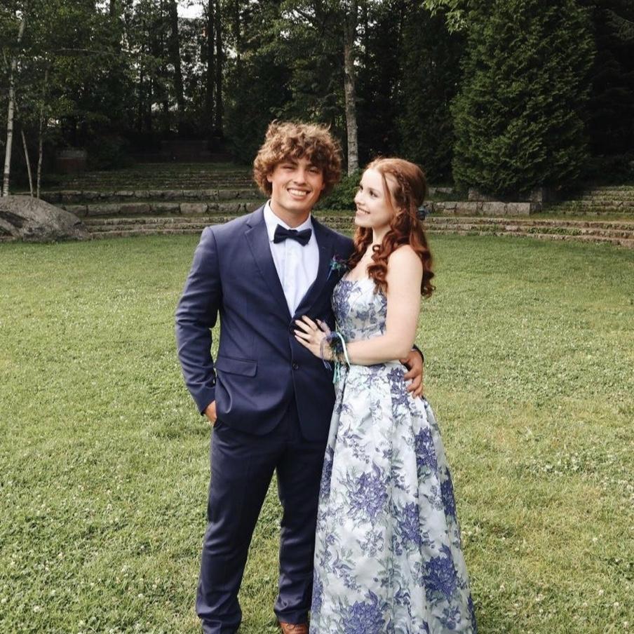 Foreshadowing where we’d be taking engagement photos 4 years later 🤍