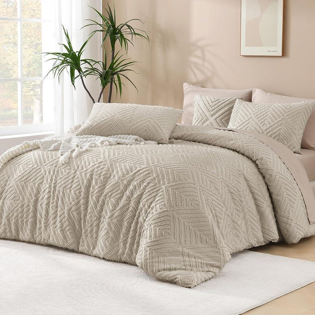 Andency Oversized King Comforter 120''x98'', 3 Pieces Oatmeal Soft Boho Bedding Set & Collections, All Season Farmhouse Tufted Fluffy Bed Set (1 Comforter, 2 Pillowcases)