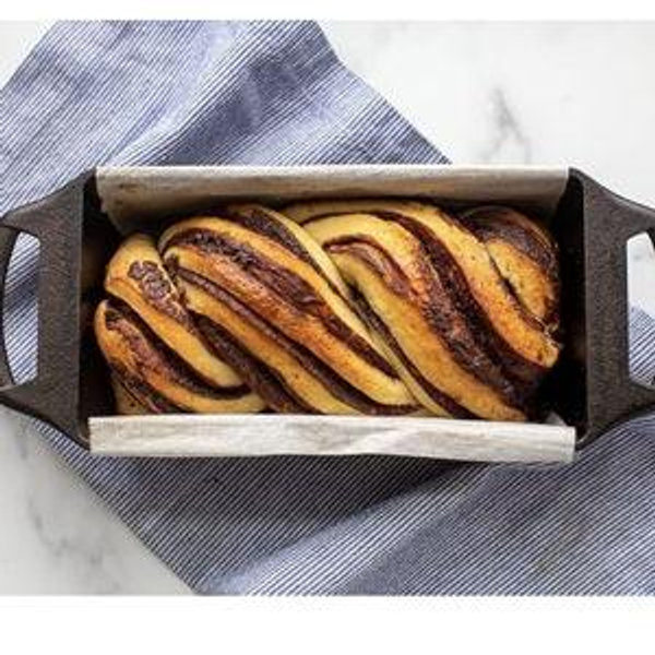 Lodge Cast Iron Loaf Pan 8.5x4.5 Inch, Black
