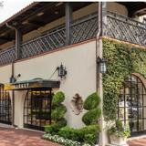 Highland Park Village