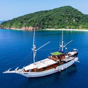 4 day 5 night Komodo Island Sailboat