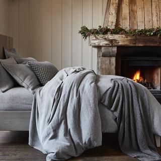 Organic Relaxed Linen 4-Piece Minimalist Sheet Set