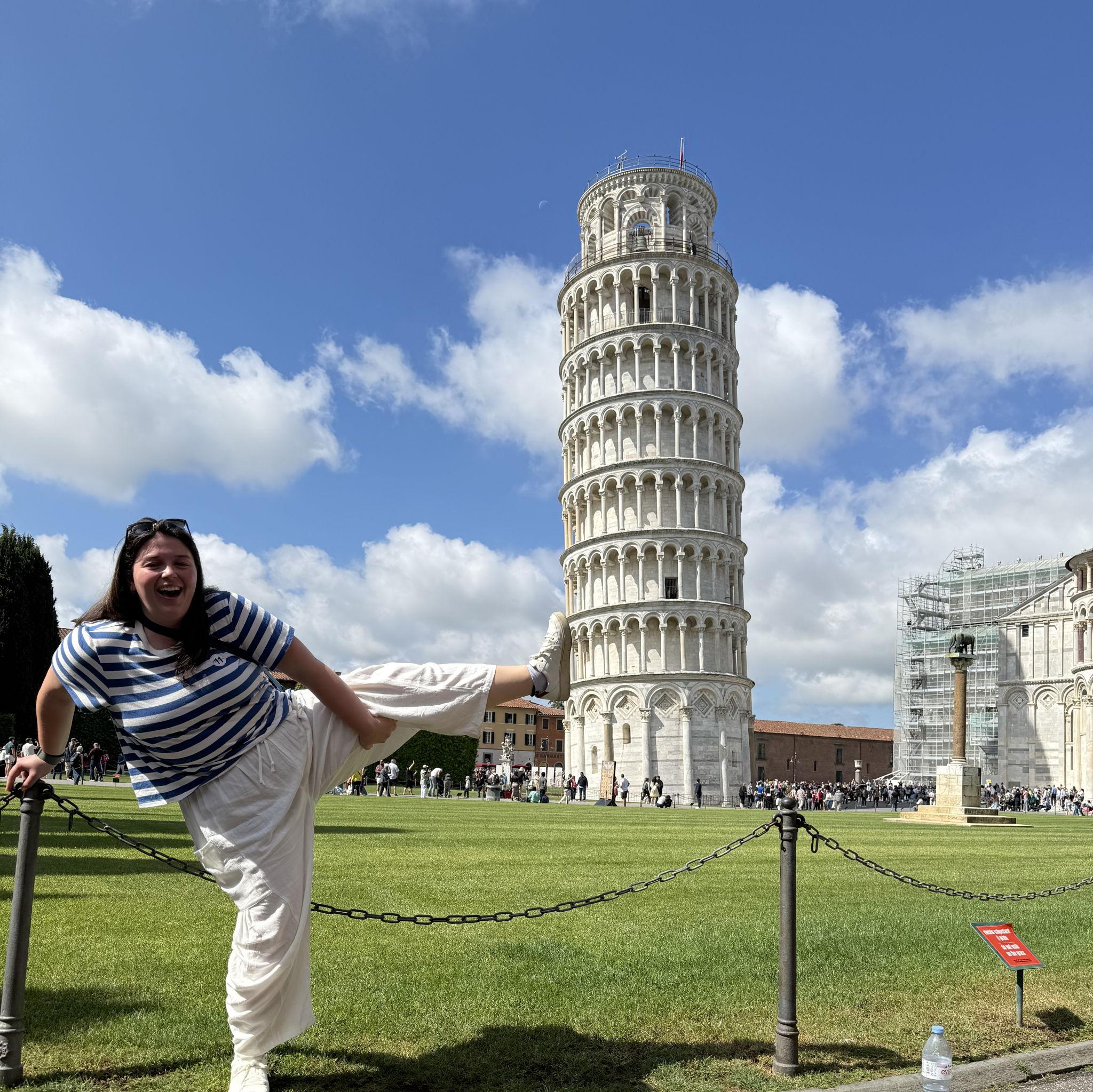 You're fooling no one Ryley. Can barely hold up your own leg