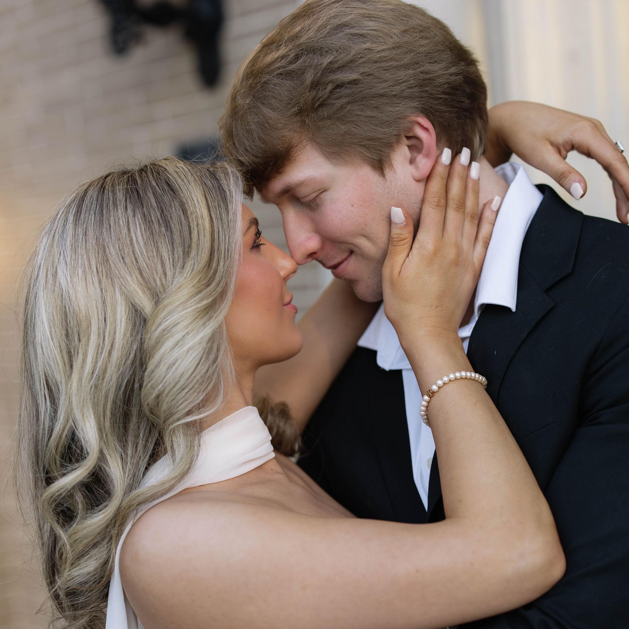 Photos by: Hawkins Photo Co.