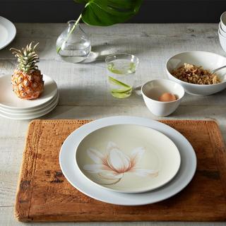 Colorwave Floral Accent Plate