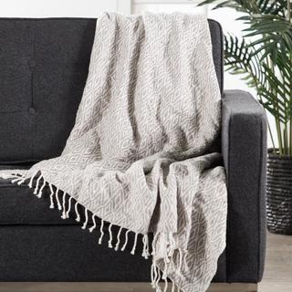 Geometric Throw