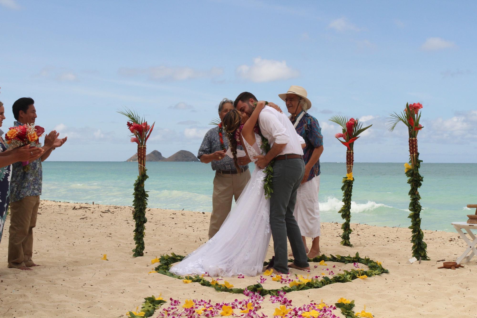 Covid Wedding in Hawaii, 2021