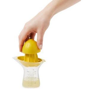 OXO - Good Grips Small Citrus Juicer