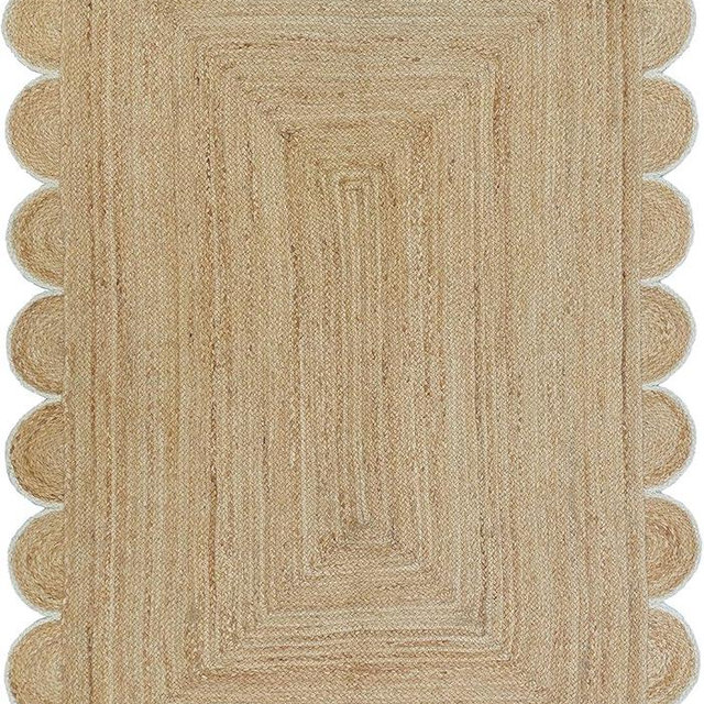 Hand Woven Farmhouse Jute Area Scalloped Rug Natural Scallop Pattern Jute Bohemian Base Off-White Trim Rug (Off-White, 2'x6')