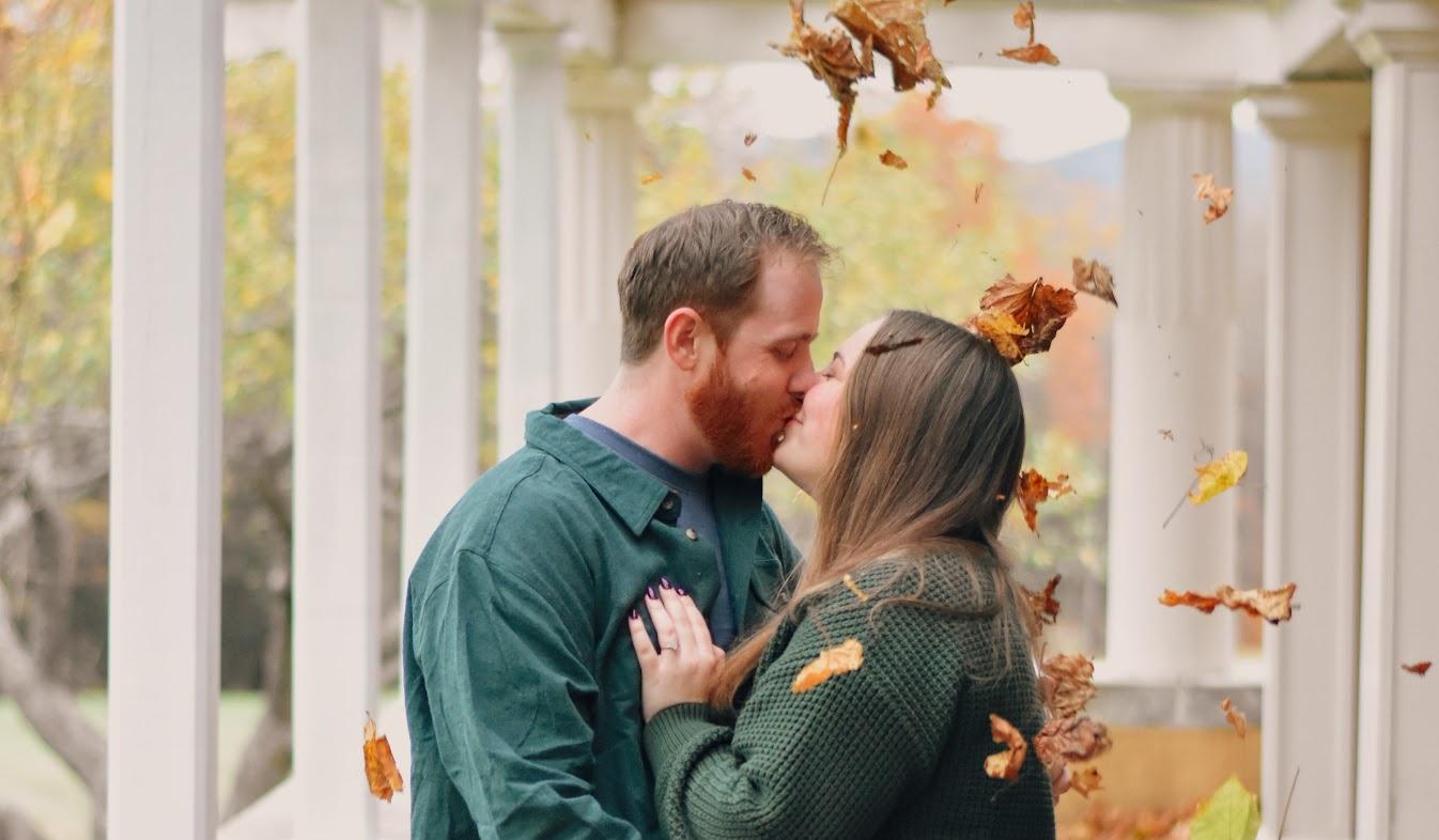 The Wedding Website of Victoria Amsden and Brandon Lynch