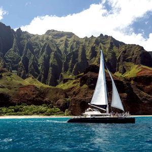 Private Na Pali Sailboat Tour + Snorkeling Excursion in Kauai