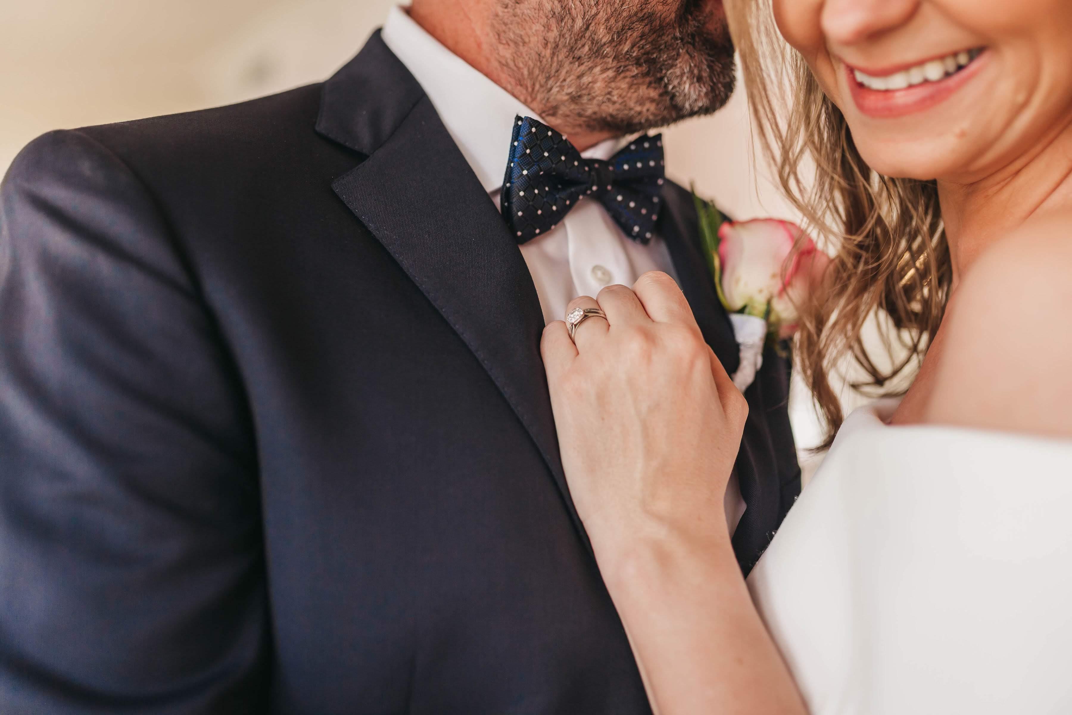 The Wedding Website of Hana Hybska and Douglas Elliston