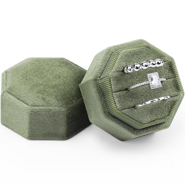WantGor Velvet Ring Box, 3 Slots Jewelry Ring Gift Box Vintage Ring Display Holder Case for Wedding Ceremony Proposal Engagement (Olive Green)