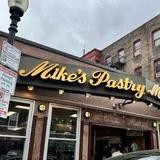 Mike's Pastry
