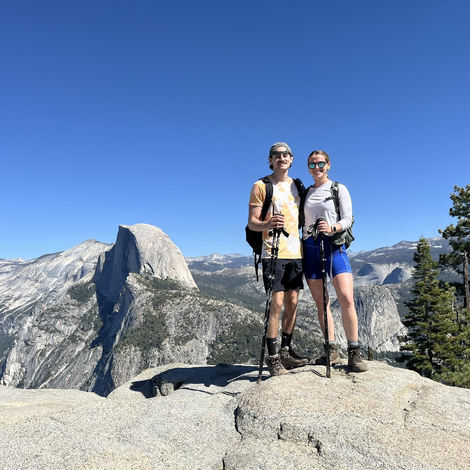 Hiking in Yosemite 🪨
